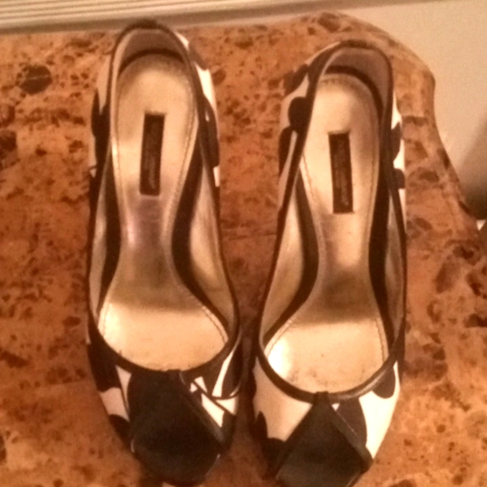 Size 9 Gorgeous 100/Authentic Dolce and Gabbana high heels